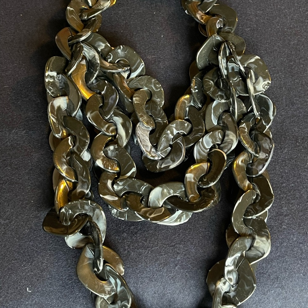 Sassy Jones Glossy Black Marble-Link Necklace